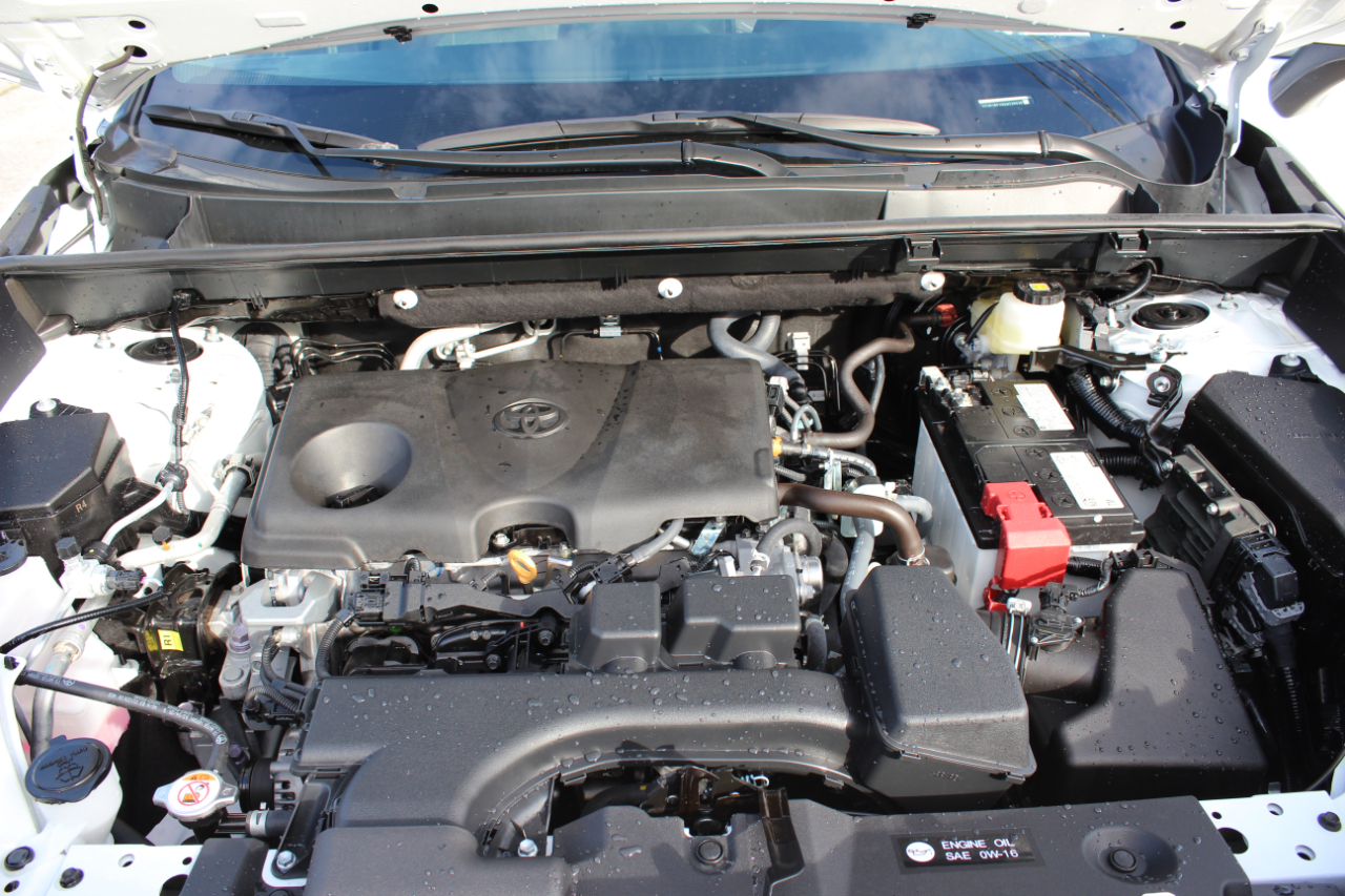 Toyota RAV4 XLE AWD 2025