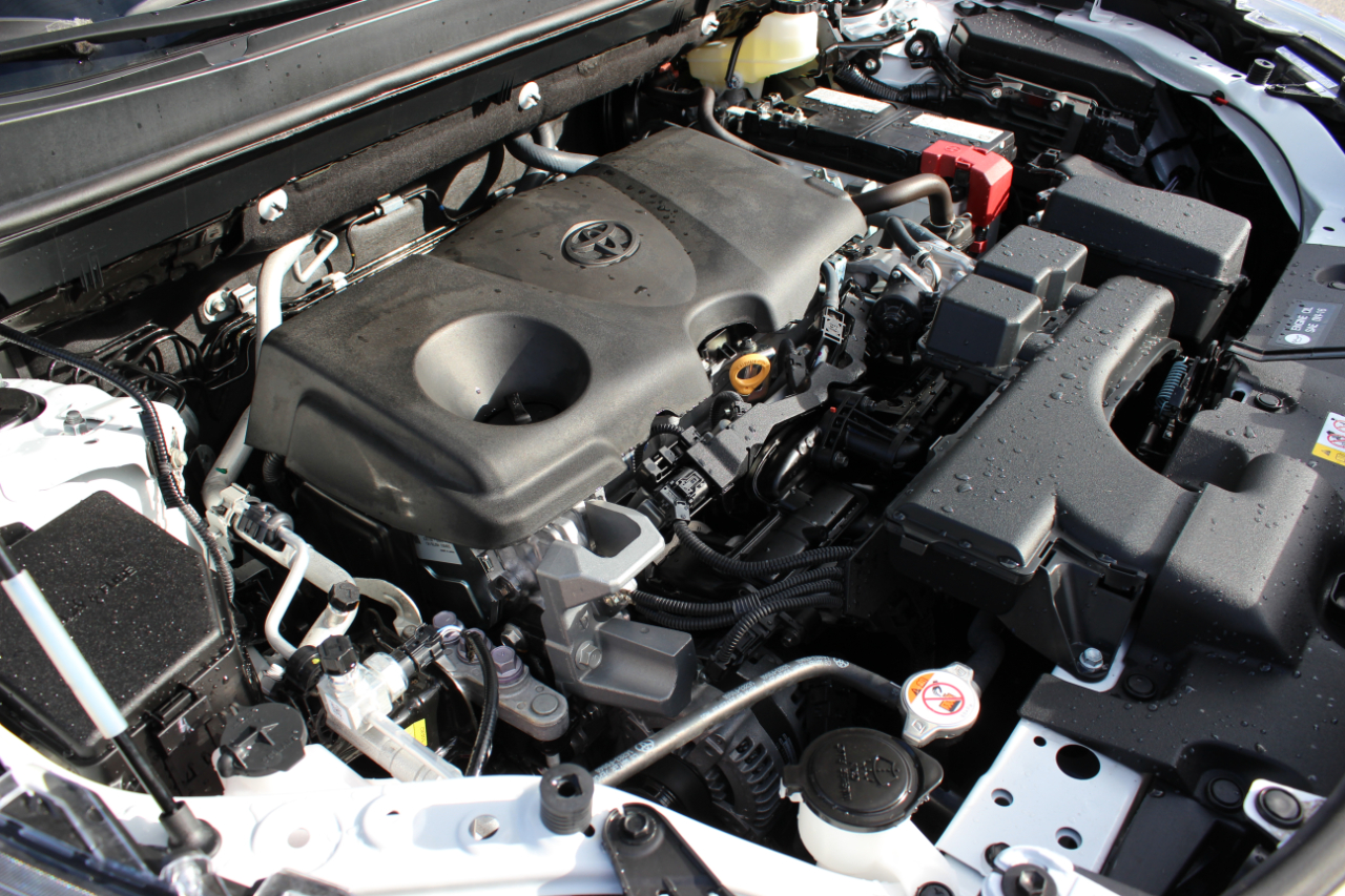 Toyota RAV4 XLE AWD 2025