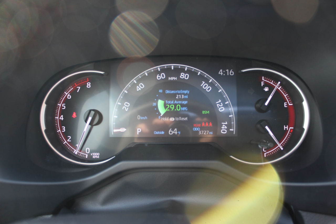 Toyota RAV4 XLE AWD 2025