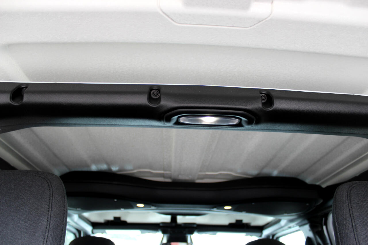 Jeep Wrangler Sahara 2025