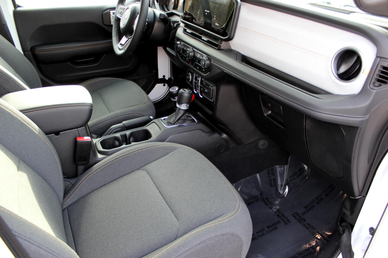 Jeep Wrangler Sahara 2025