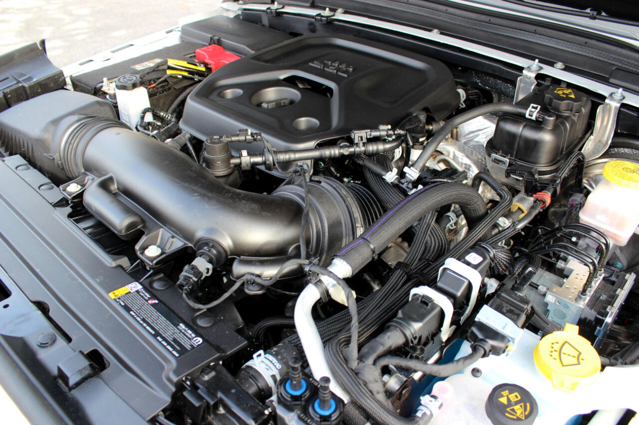 Jeep Wrangler Sahara 2025