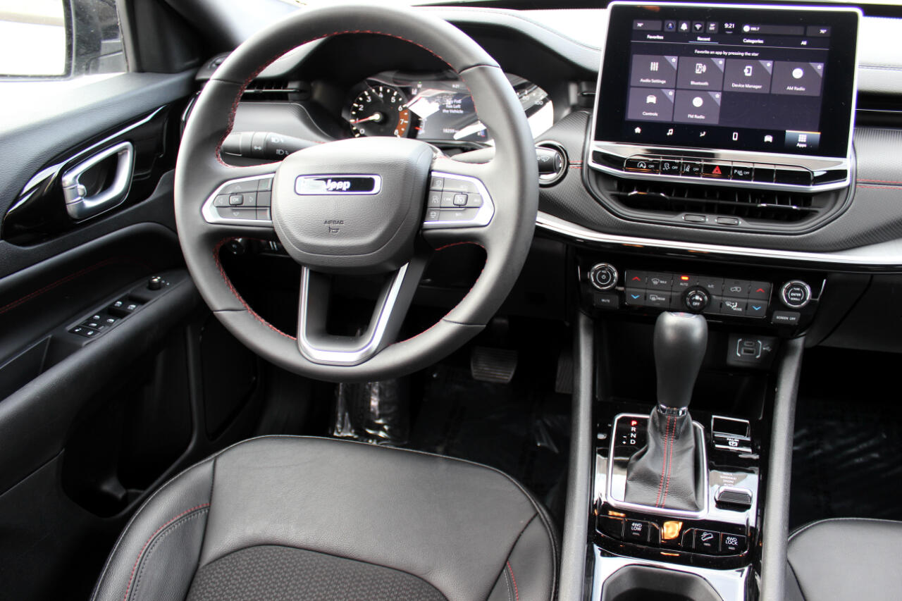 Jeep Compass Trailhawk 2025