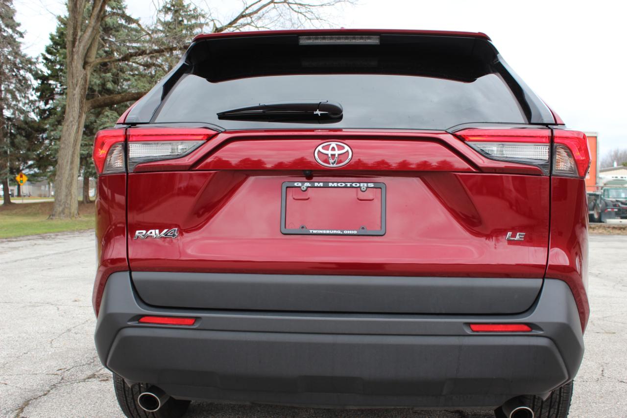 Toyota RAV4 Hybrid LE 2025