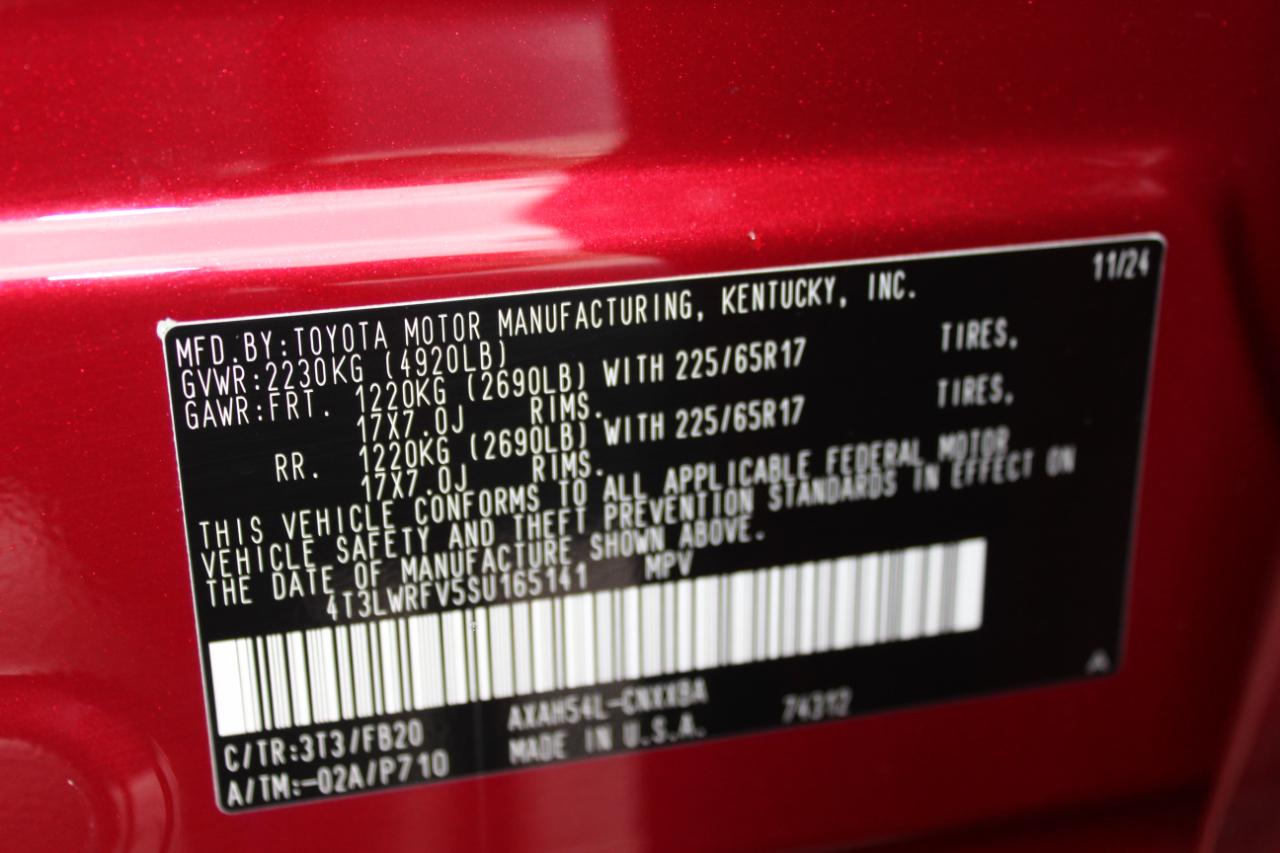 Toyota RAV4 Hybrid LE 2025