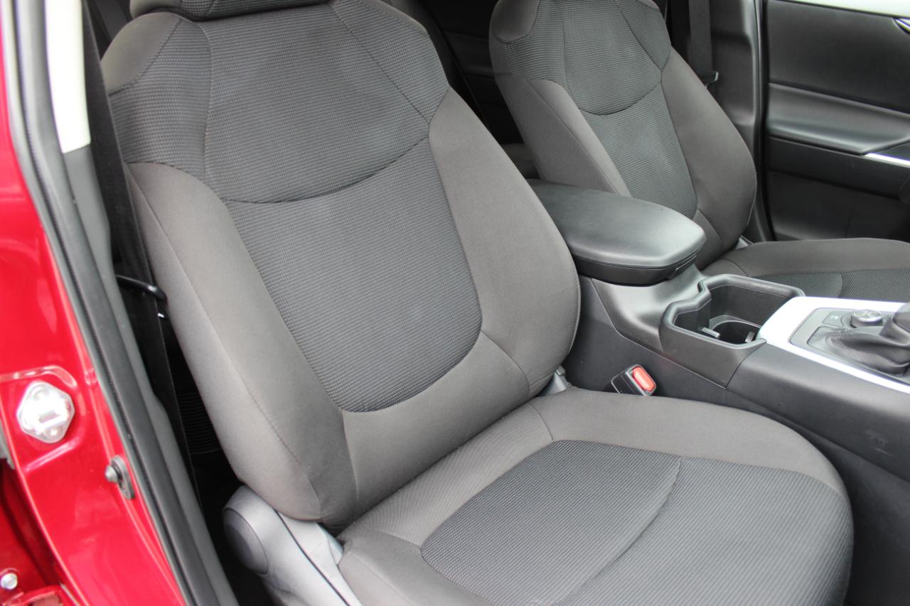 Toyota RAV4 Hybrid LE 2025