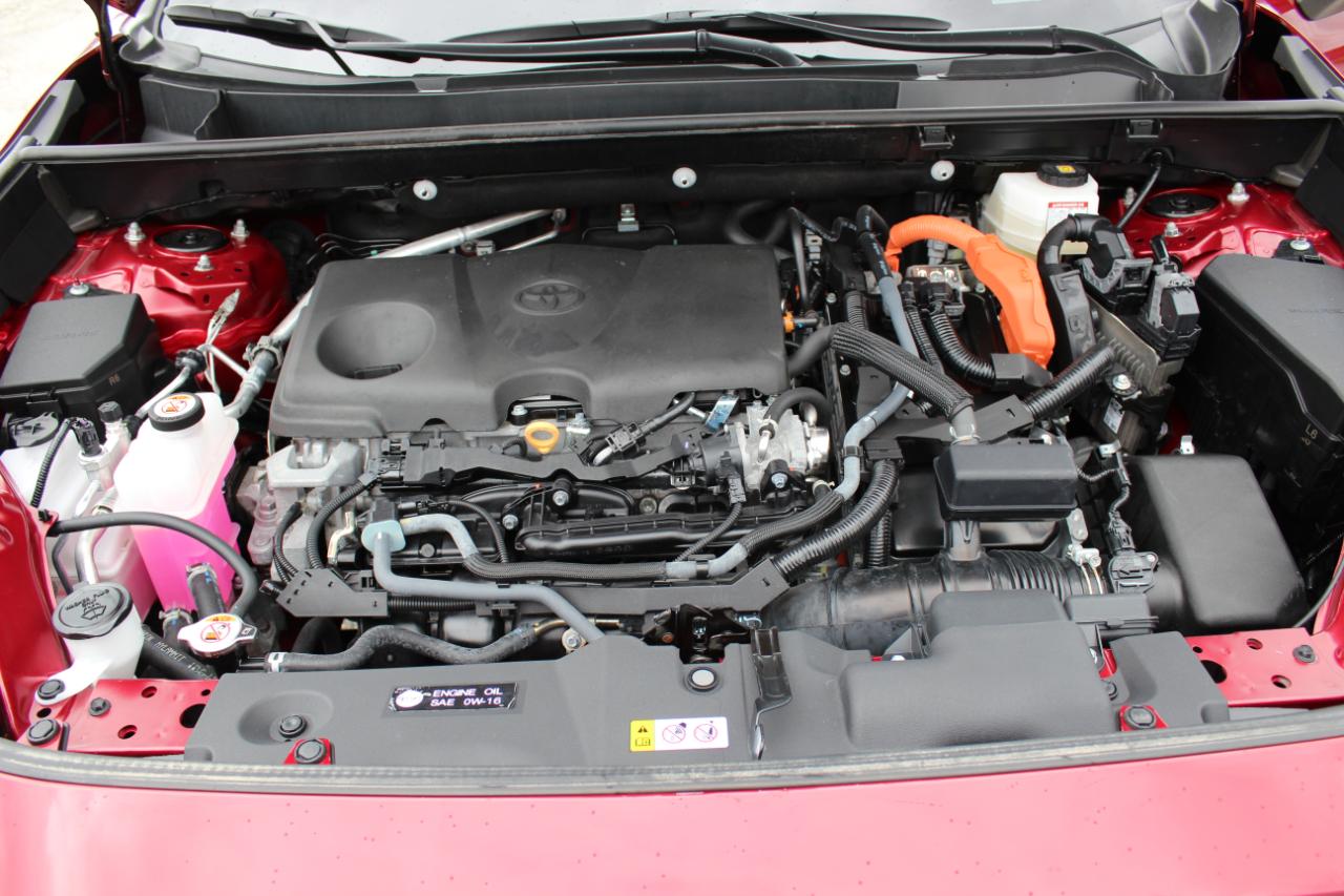 Toyota RAV4 Hybrid LE 2025