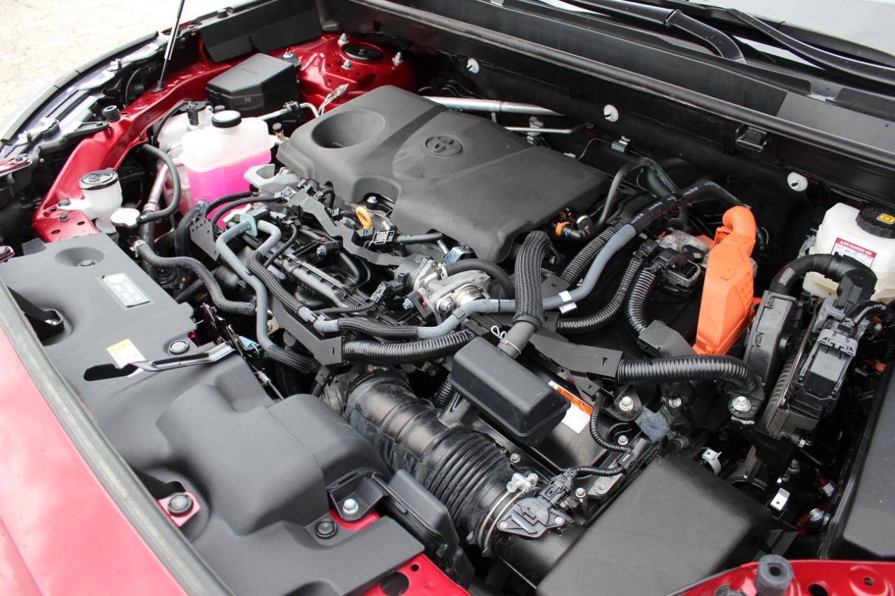 Toyota RAV4 Hybrid LE 2025