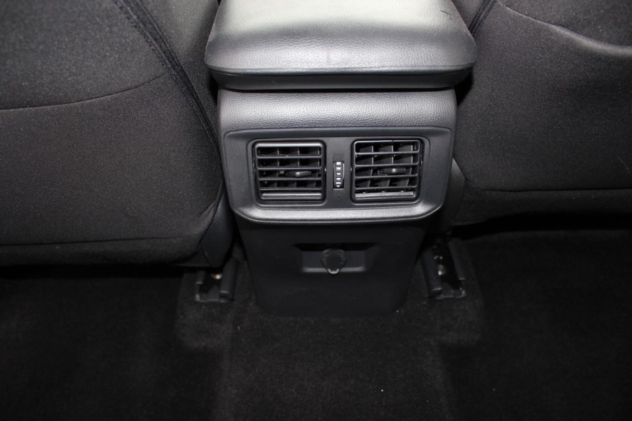 Toyota RAV4 Hybrid LE 2025