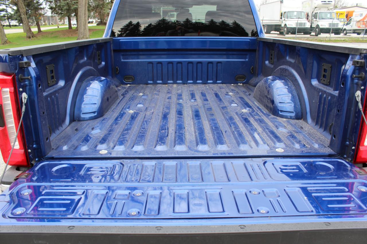 Ford F-250 SD Lariat Crew Cab 4WD 2026