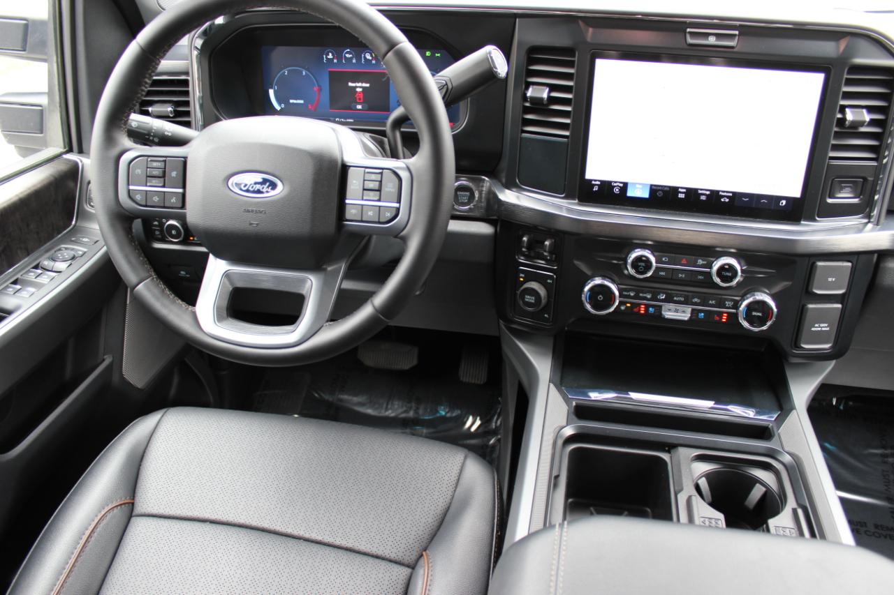 Ford F-250 SD Lariat Crew Cab 4WD 2026