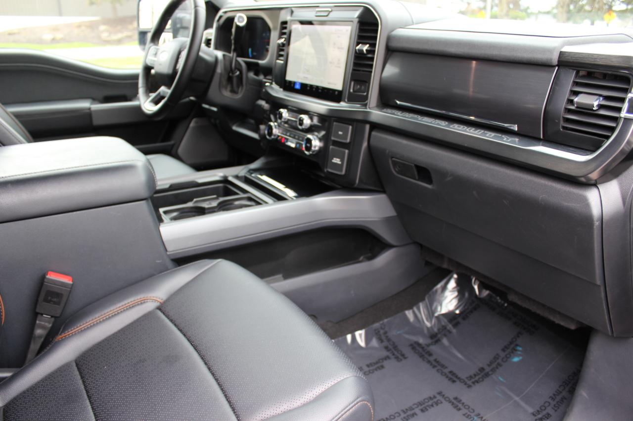 Ford F-250 SD Lariat Crew Cab 4WD 2026