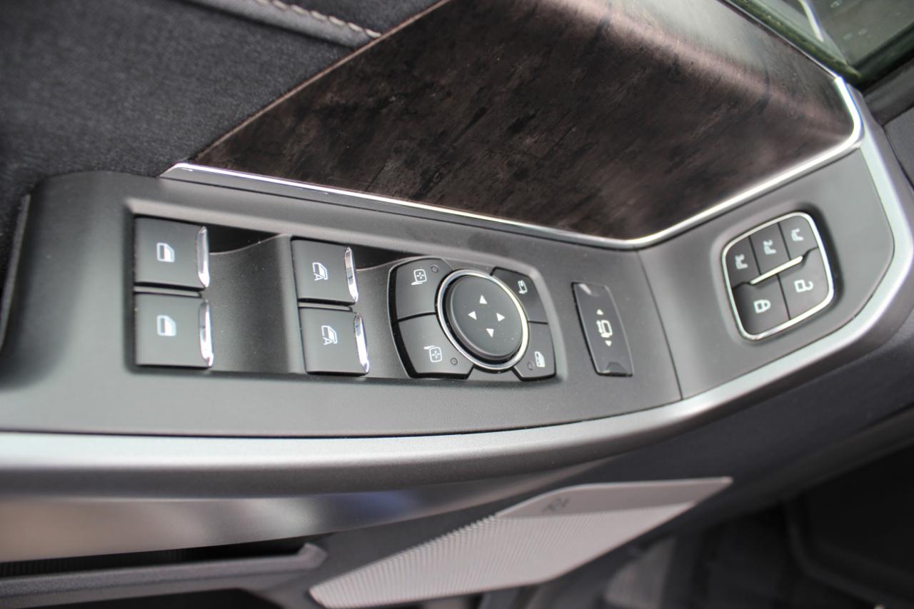 Ford F-250 SD Lariat Crew Cab 4WD 2026