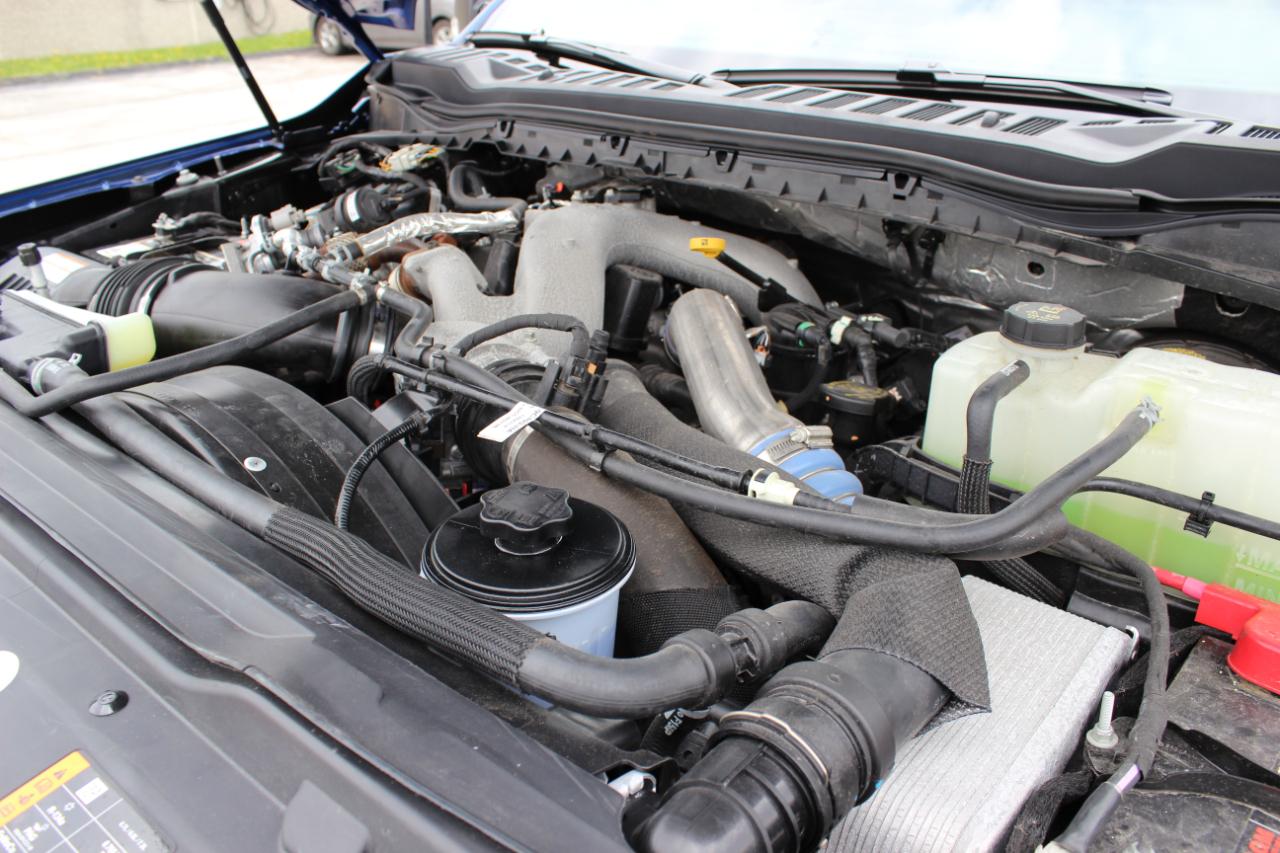 Ford F-250 SD Lariat Crew Cab 4WD 2026