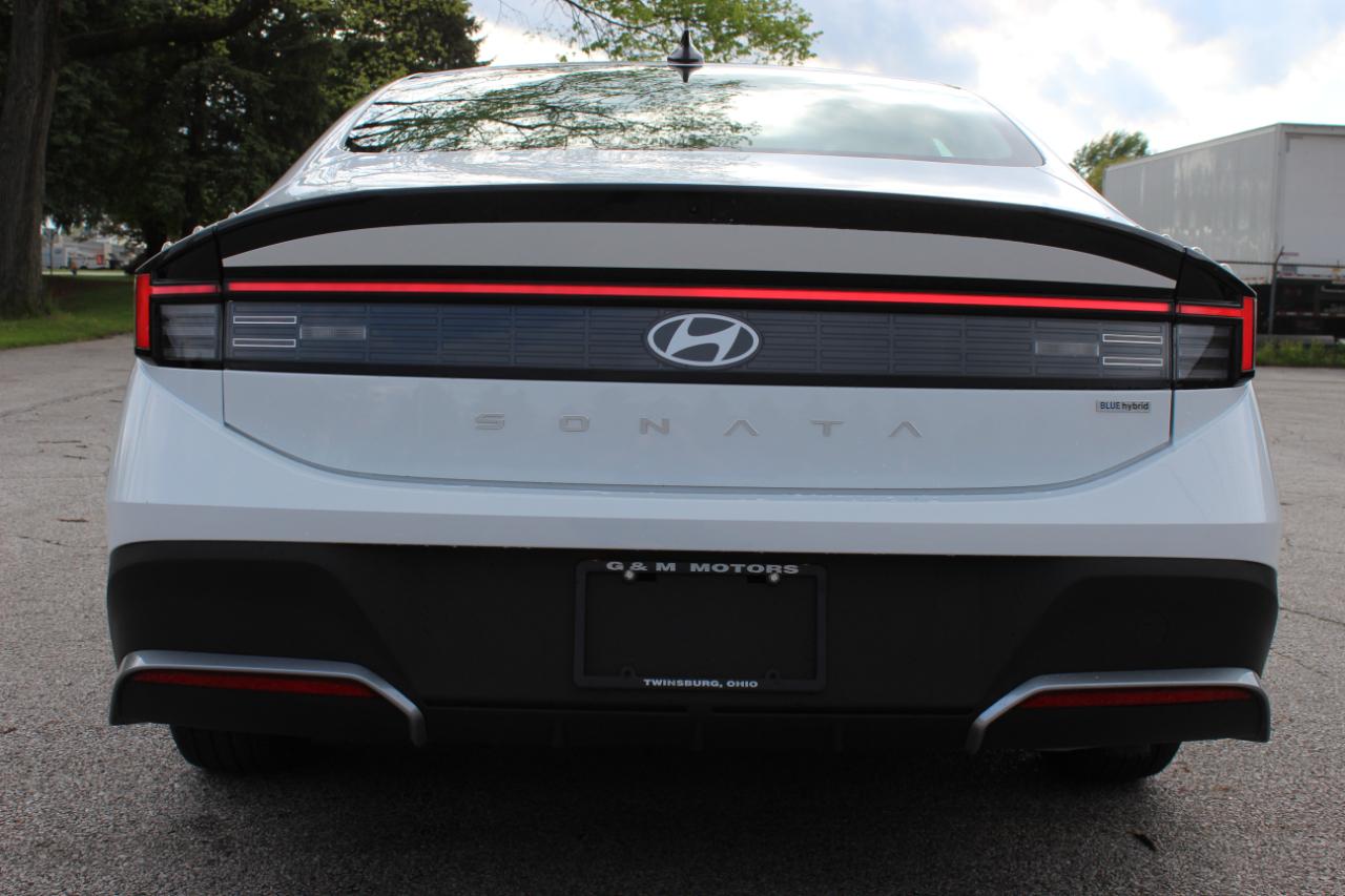 Hyundai Sonata Hybrid Blue 2026