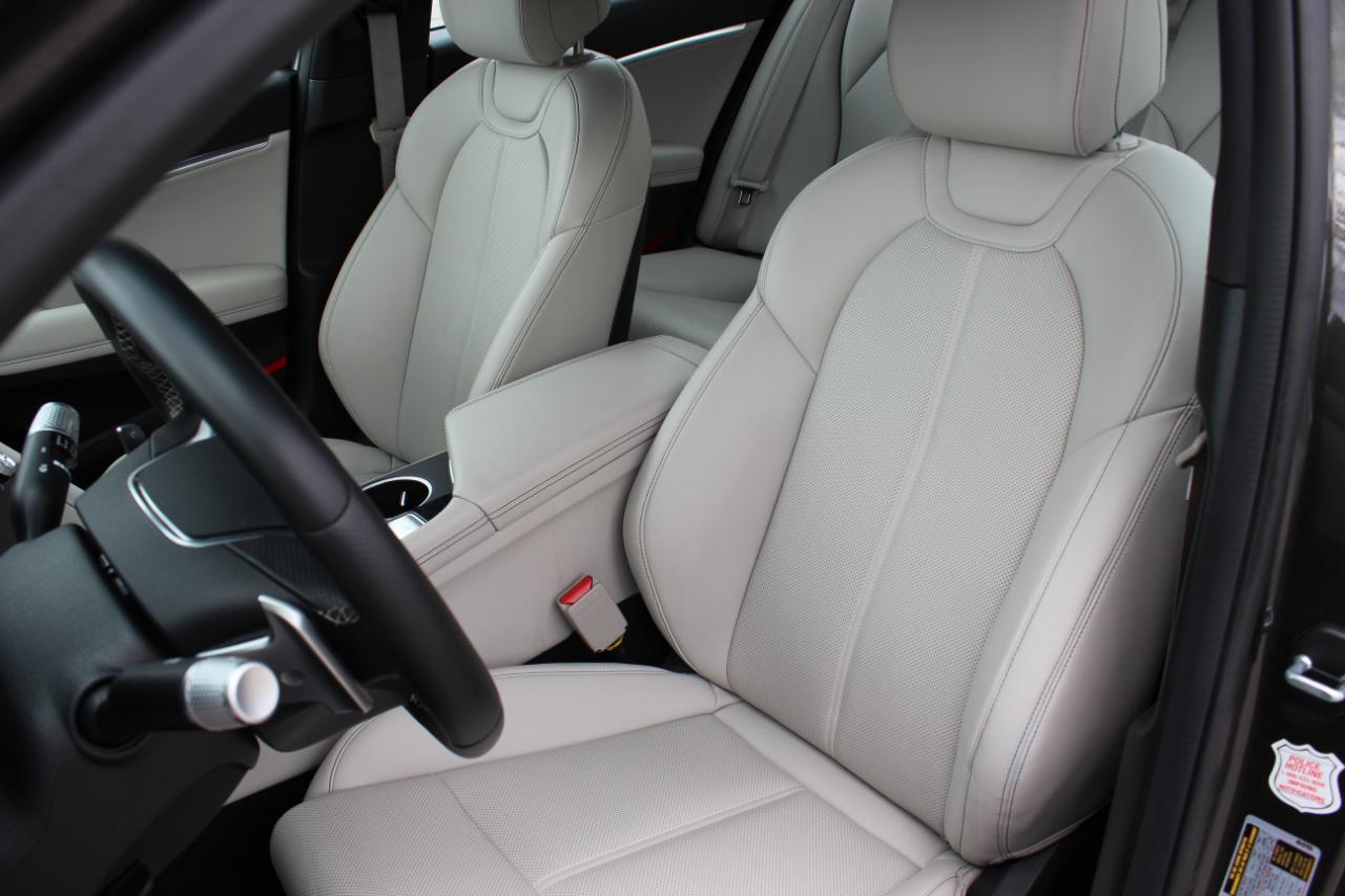 Genesis G70 2.5T 2025