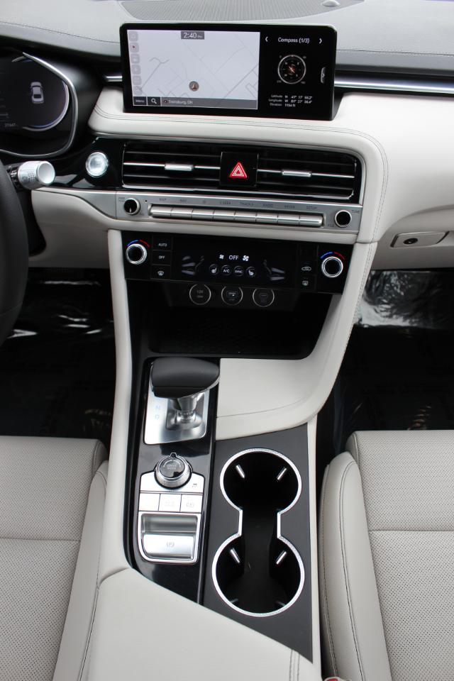 Genesis G70 2.5T 2025