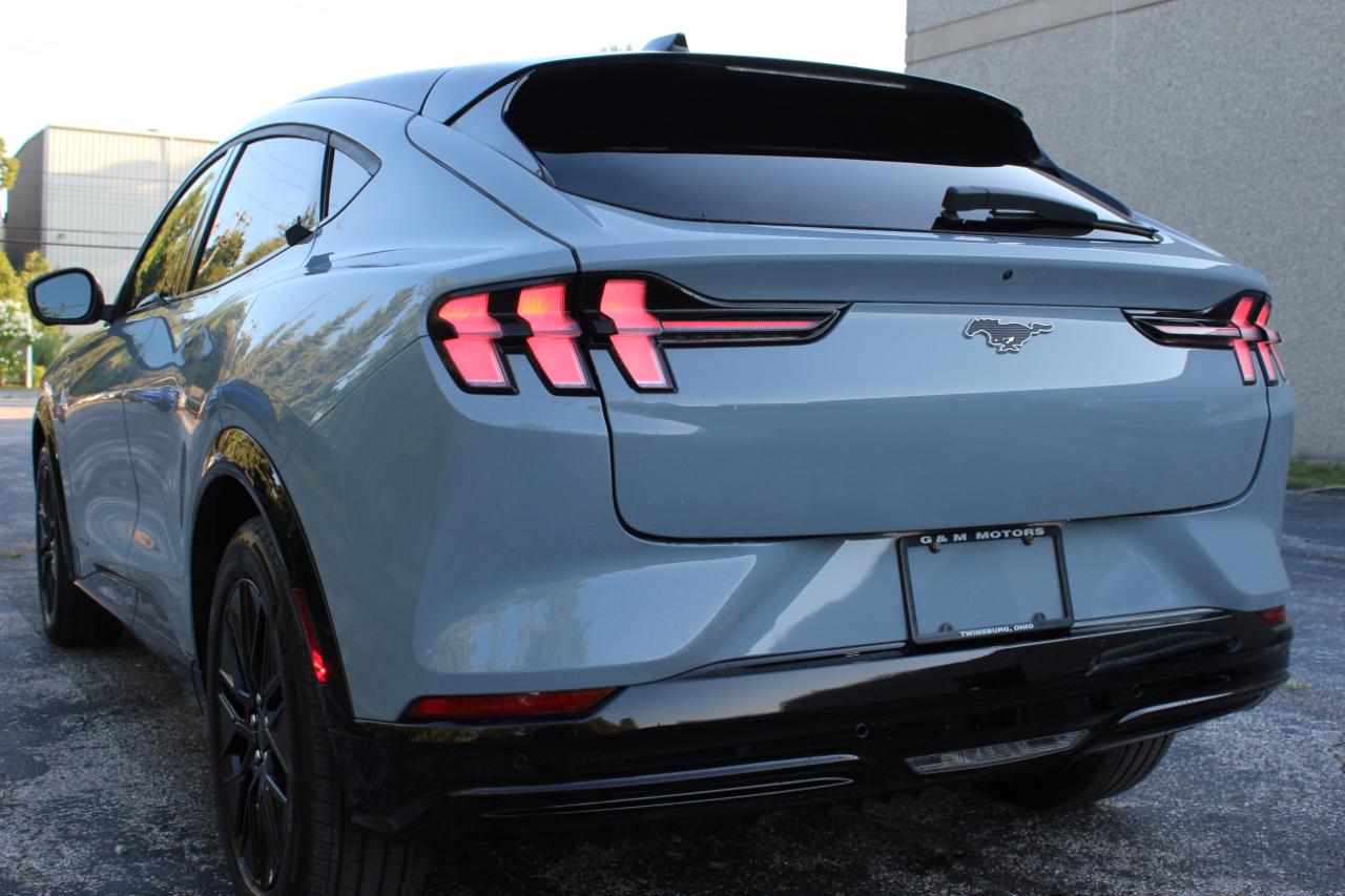 Ford Mustang Mach-E Premium AWD 2026