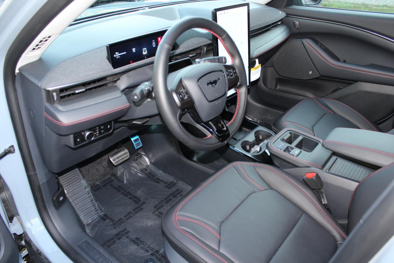 Ford Mustang Mach-E Premium AWD 2026