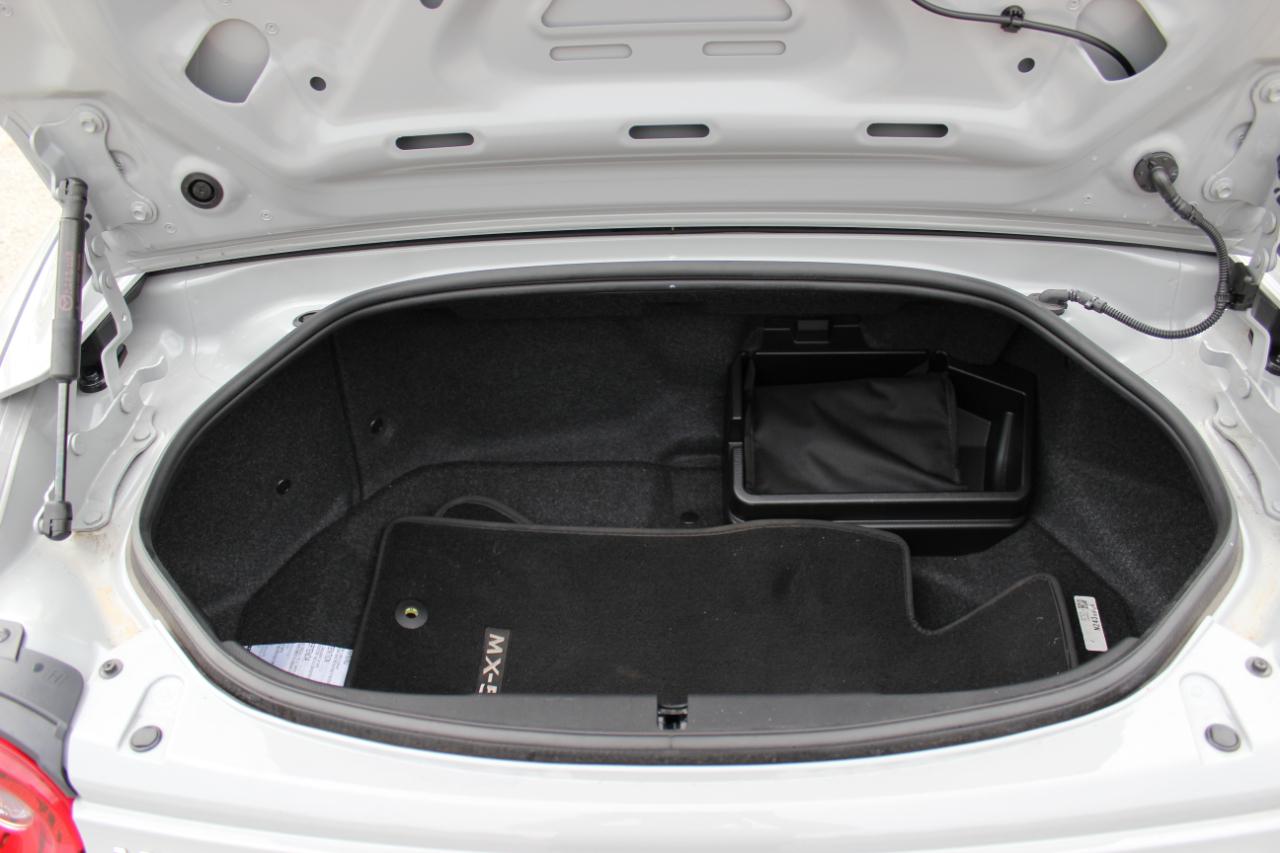Mazda MX-5 Miata RF Grand Touring 6AT 2026