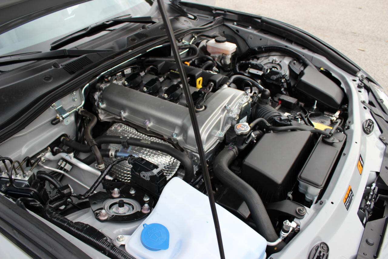 Mazda MX-5 Miata RF Grand Touring 6AT 2026