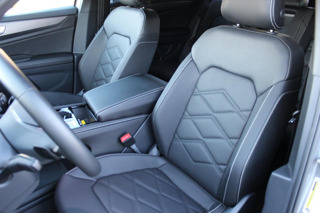 Volkswagen Atlas Cross Sport SE 4MOTION 2026