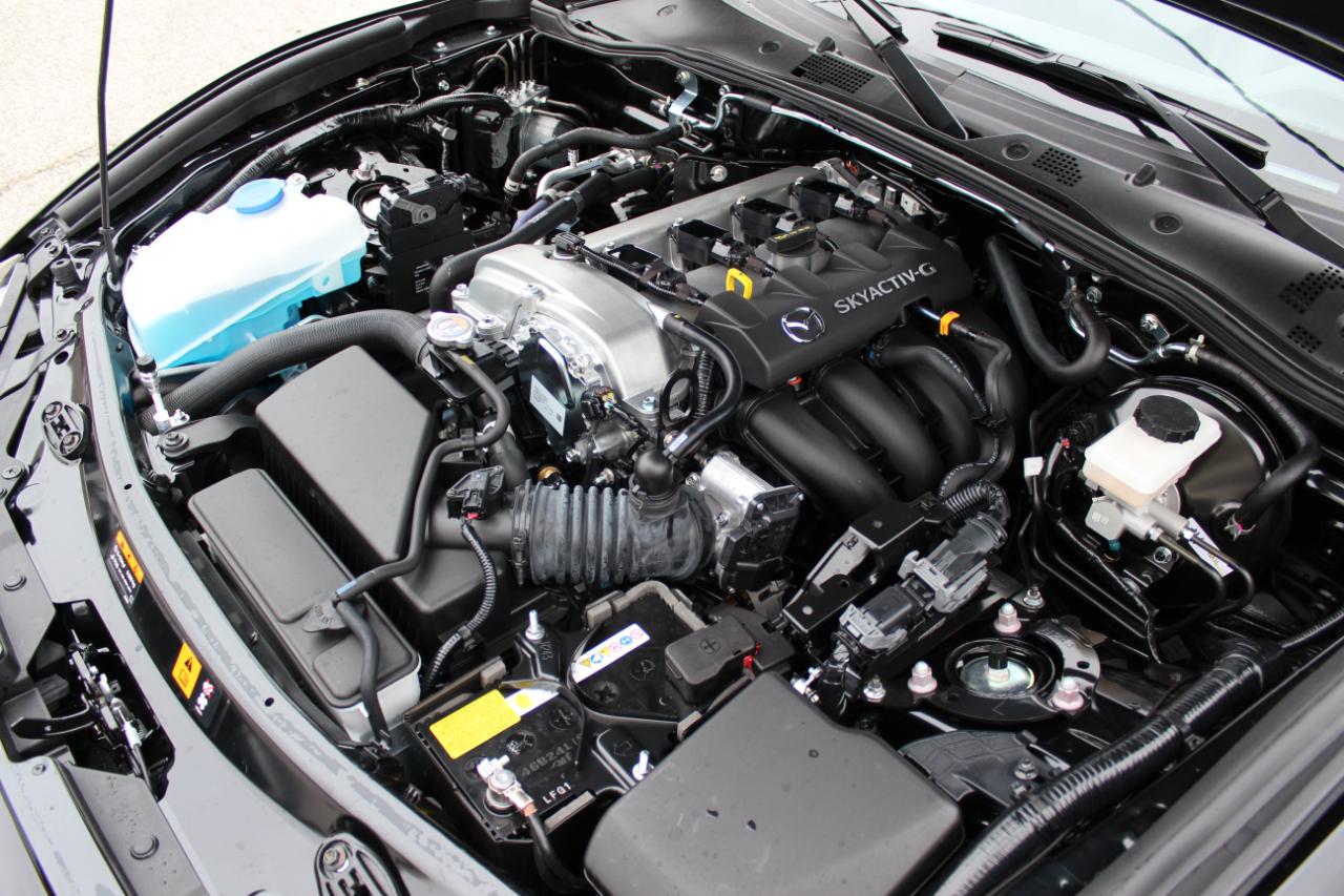 Mazda MX-5 Miata RF Grand Touring 6AT 2026