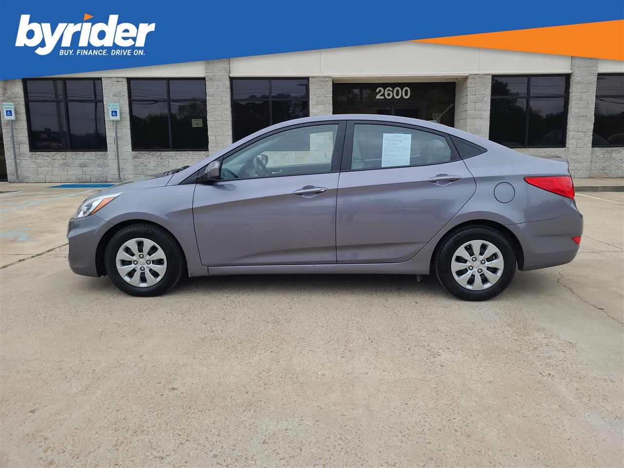 Hyundai Accent SE 4-Door 6A 2016