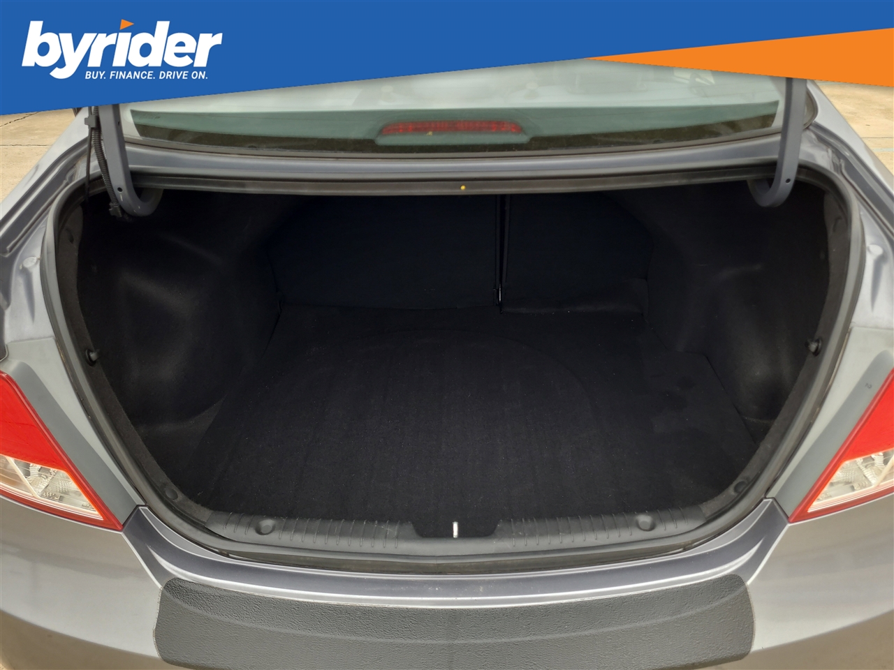 Hyundai Accent SE 4-Door 6A 2016