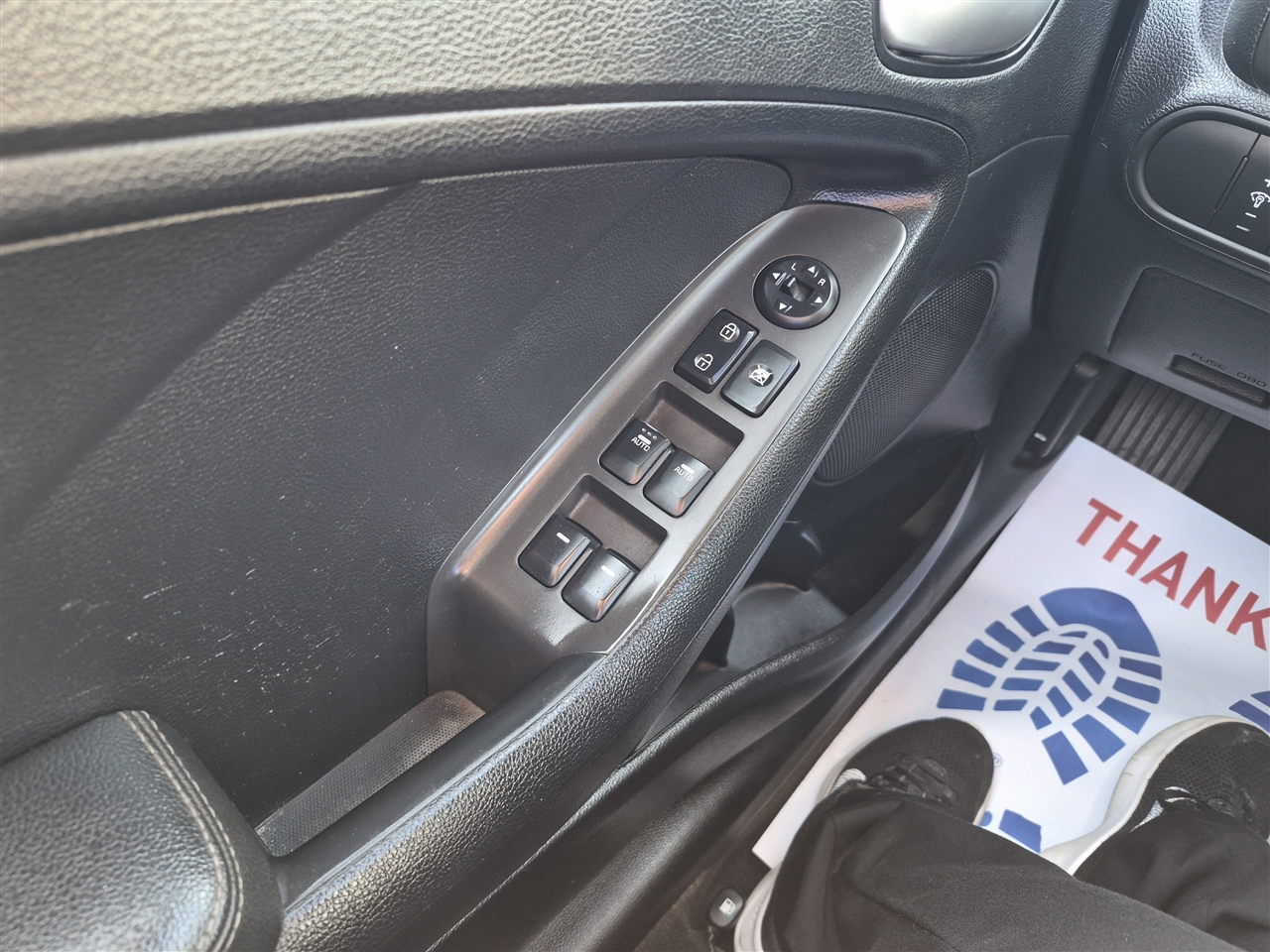 Kia Forte 5-Door LX 2017