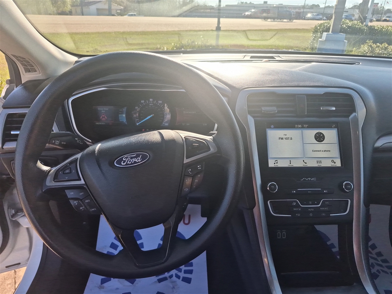 Ford Fusion SE 2019