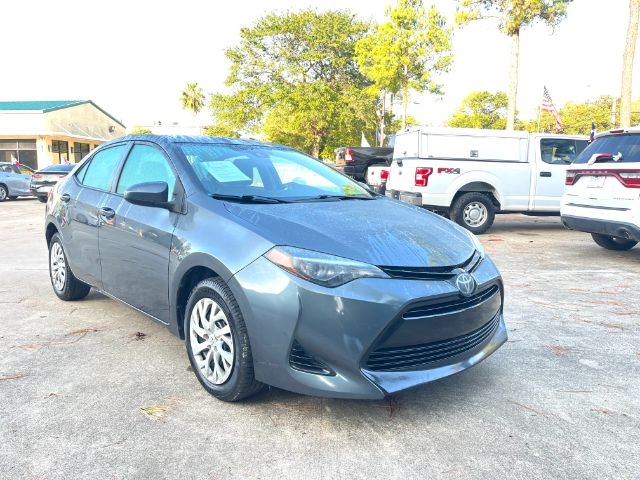 Toyota Corolla XLE CVT 2018 Toyota Corolla XLE CVT 2018