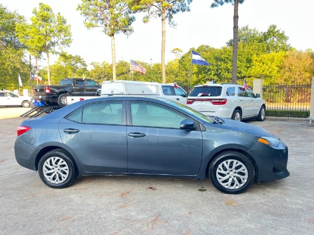 Toyota Corolla XLE CVT 2018 Toyota Corolla XLE CVT 2018