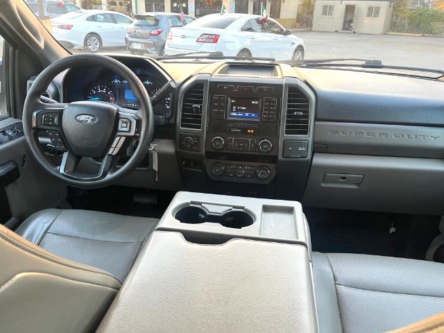 Ford F-250 SD XLT Crew Cab 2WD 2019