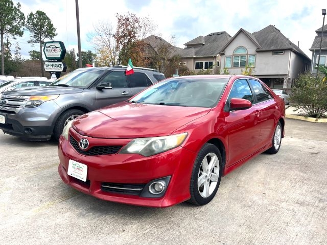Toyota Camry SE 2013