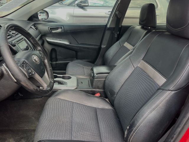 Toyota Camry SE 2013