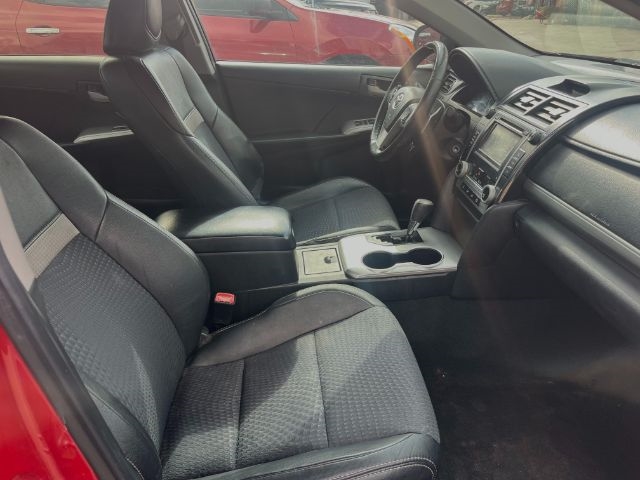 Toyota Camry SE 2013