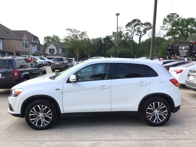 Mitsubishi Outlander Sport 2.0 ES CVT 2017