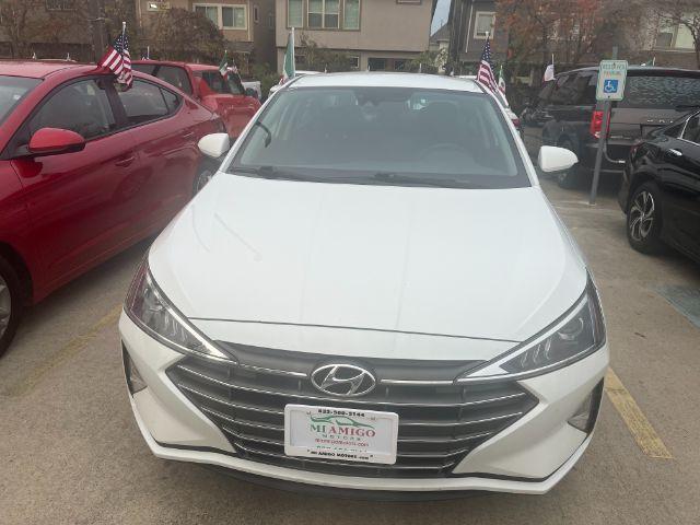 Hyundai Elantra SE 6M 2020