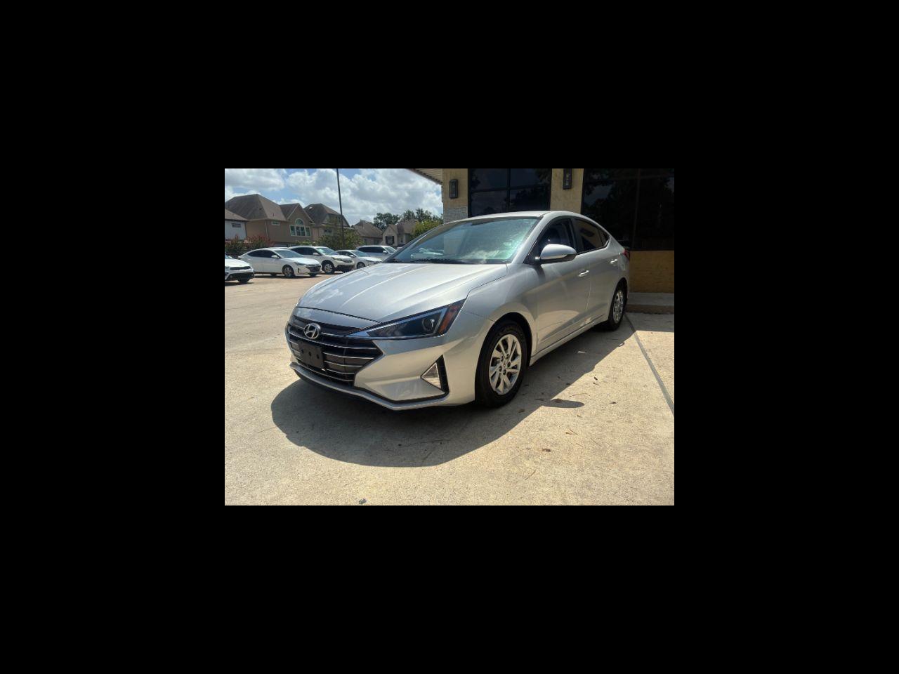 Hyundai Elantra SE 6AT 2019