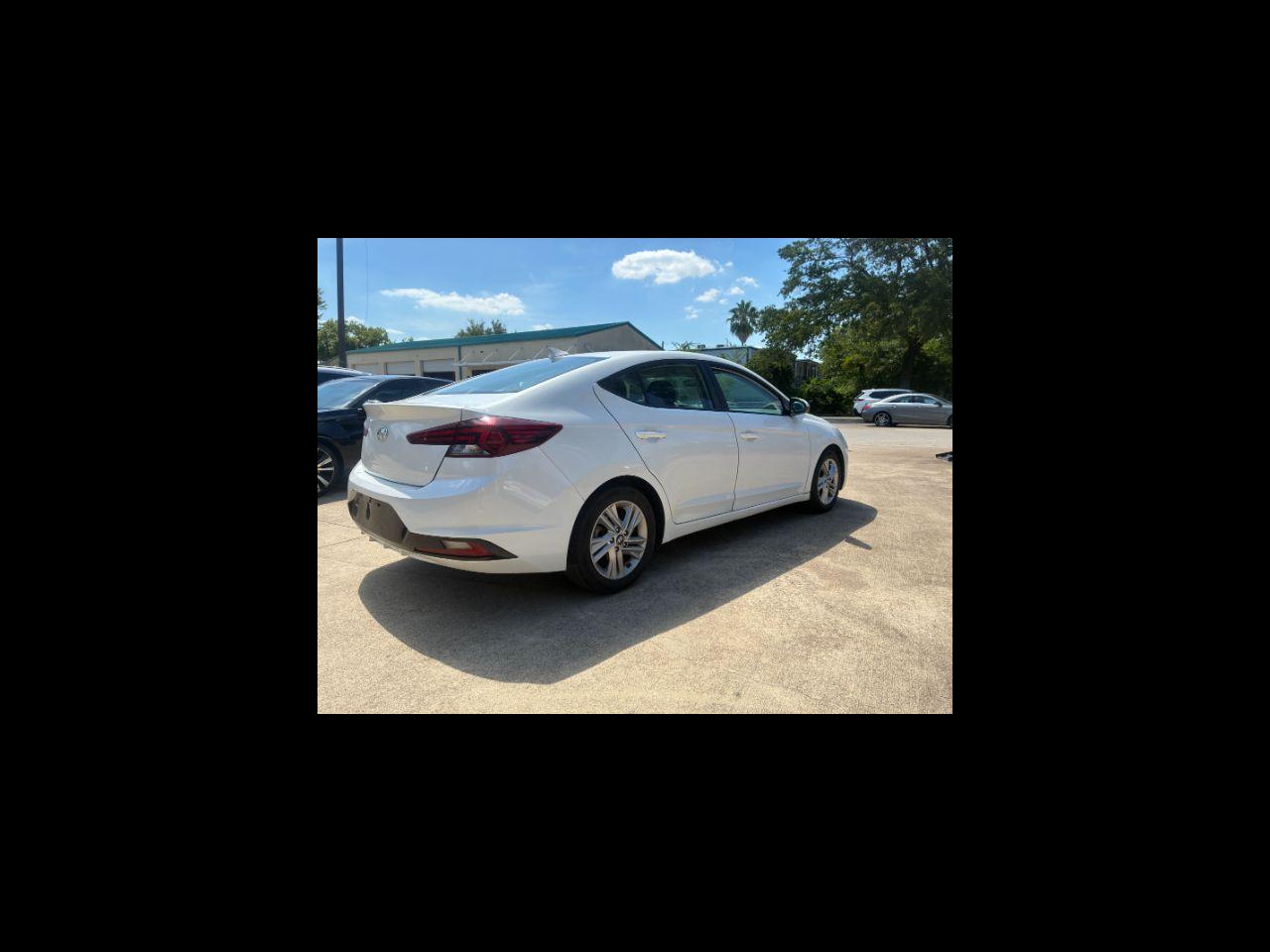 Hyundai Elantra Limited 2020