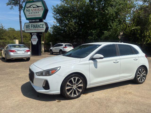 Hyundai Elantra GT Base 6A 2019