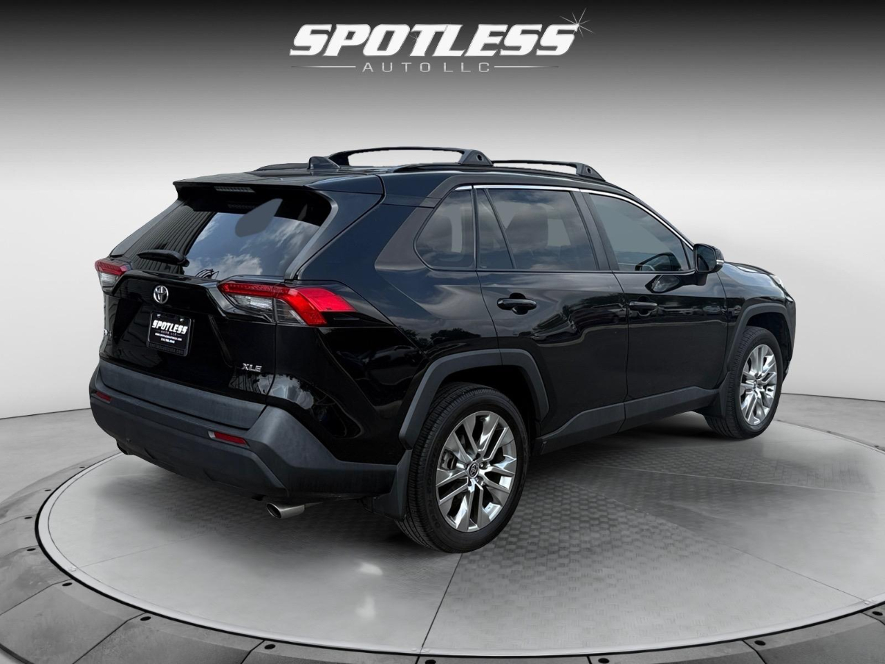 Toyota RAV4 XLE Premium 2021