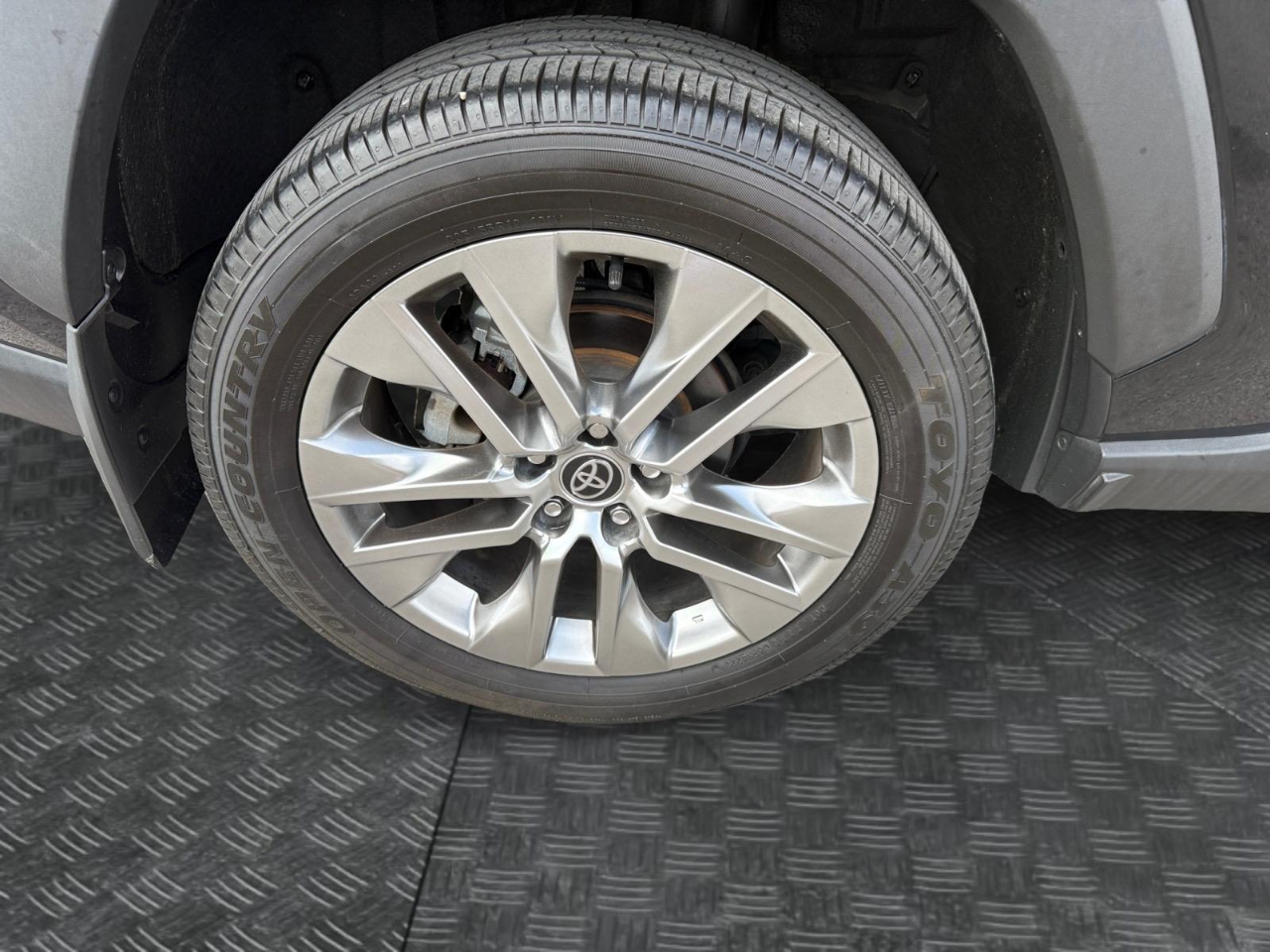 Toyota RAV4 XLE Premium 2021