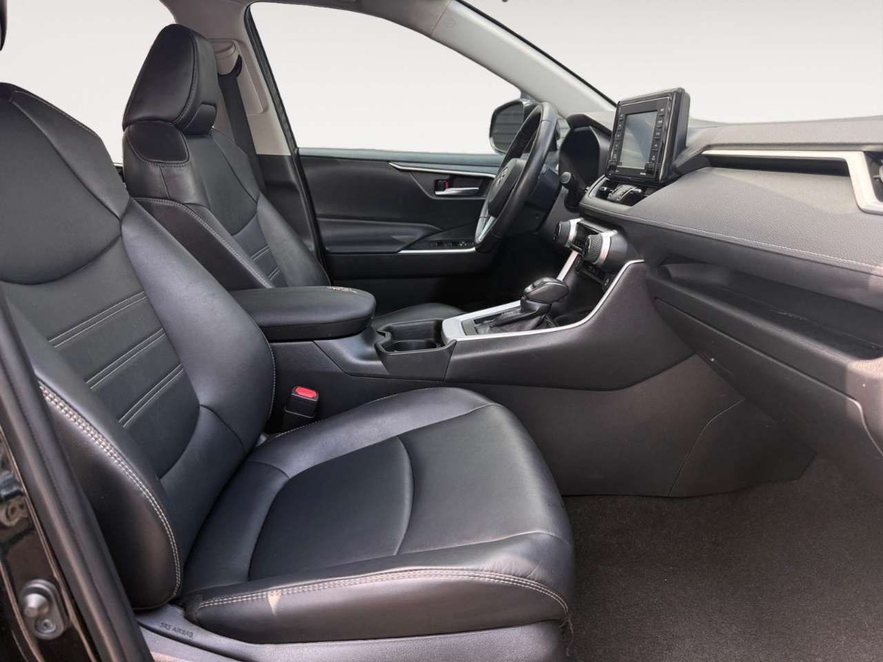 Toyota RAV4 XLE Premium 2021