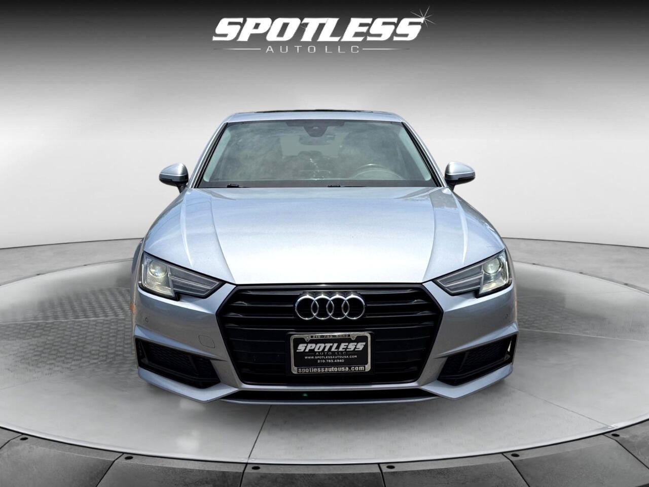 2019 Audi A4 TFSI Premium photo 4
