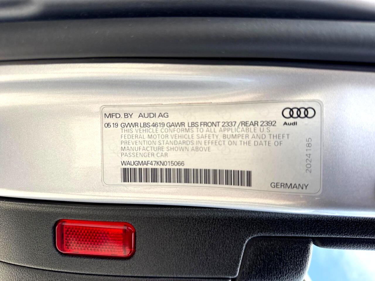 2019 Audi A4 TFSI Premium photo 16