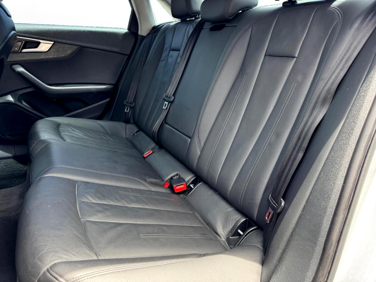2019 Audi A4 TFSI Premium photo 24