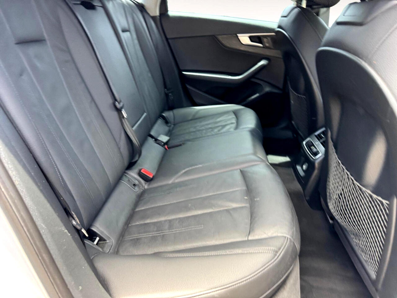 2019 Audi A4 TFSI Premium photo 25