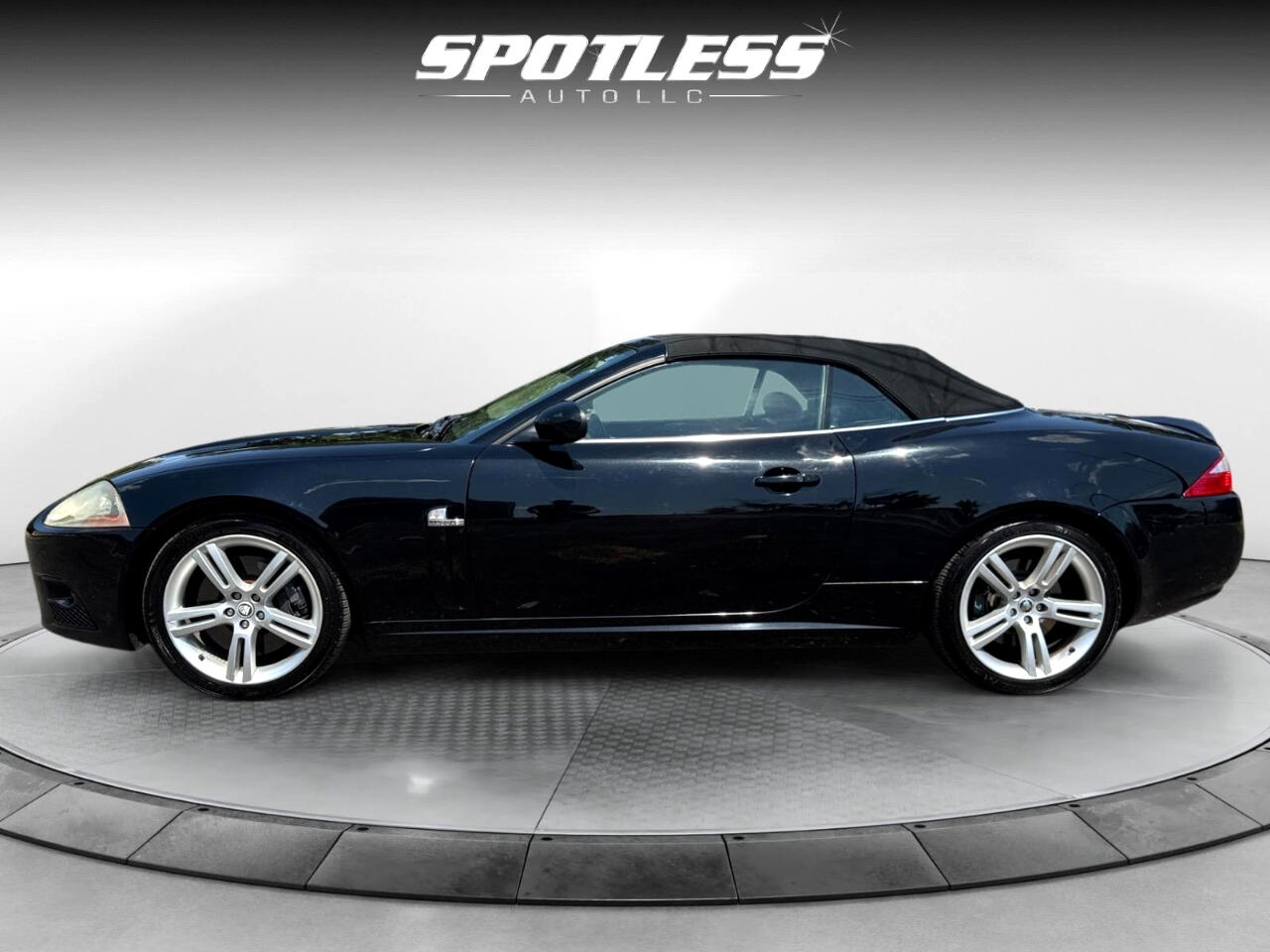 2008 Jaguar XK XKR photo 2
